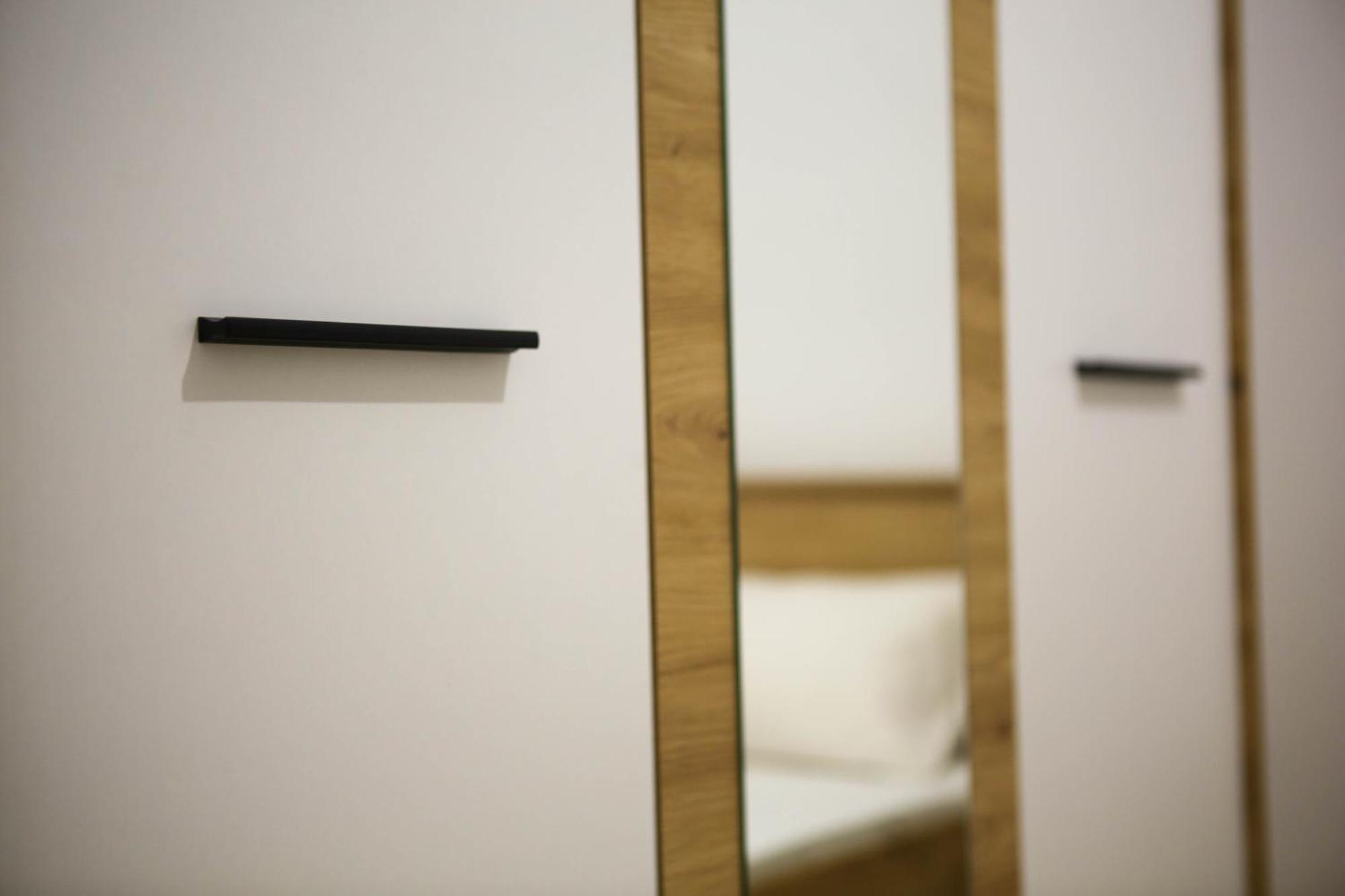 Green-Garden Apartmets ซารานเดอ ภายนอก รูปภาพ